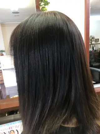 セミロング 桧山 真のヘアスタイル