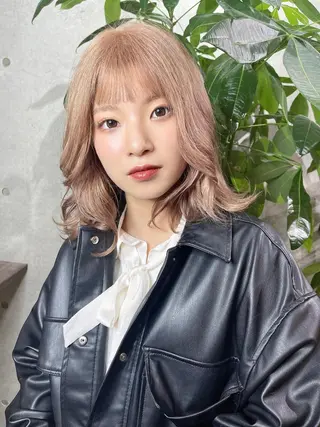 カラー かずくん🦩名古屋 ハイトーン/レイヤーのヘアスタイル