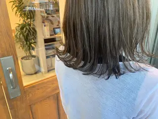 ミディアム カラー 吉田 早織のヘアスタイル