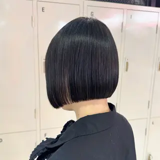ショート 艶髪ハイトーン× ボブ🥣アイネのヘアスタイル