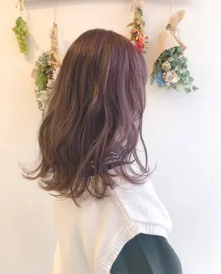 ロング カラー 山口 明日花のヘアスタイル