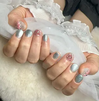 ネイル グエン ミーのネイルデザイン