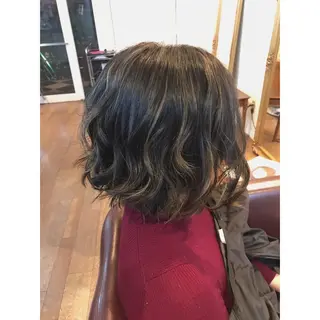 ショート カラー ヘアアレンジ マエダ　カズエ🫶 coronahairのヘアスタイル