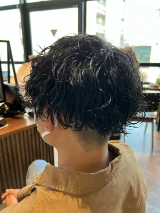 ショート パーマ メンズ 波巻きスパイラルパー マ/シャドウパーマ駿のヘアスタイル