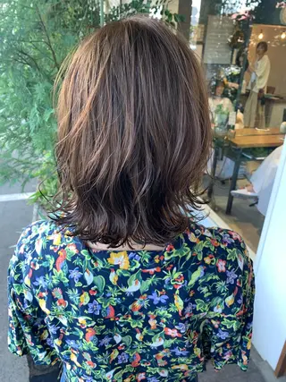 カラー mu ku.のヘアスタイル