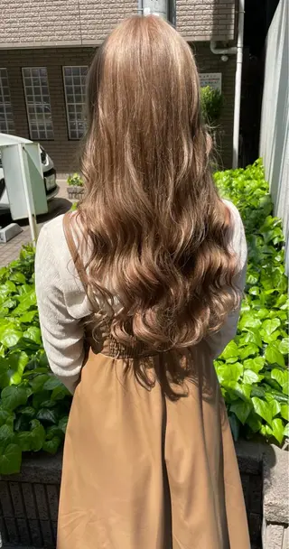ロング 美髪矯正・レイヤー 倉友哉のヘアスタイル