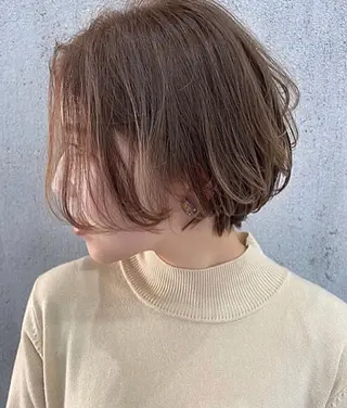 カラー 岡田 真綾のヘアスタイル
