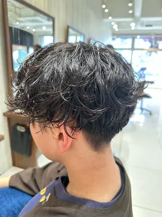 パーマ メンズ ブリーチ/艶カラー カノ🌼のヘアスタイル