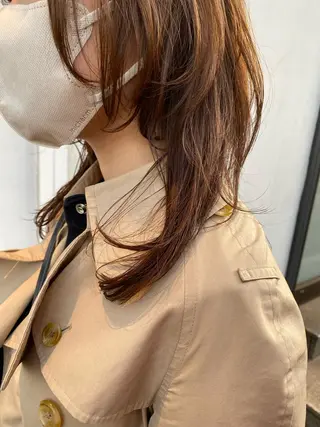 ミディアム 小林 朋花のヘアスタイル