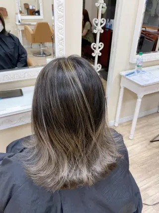 カラー SALOWIN栄 高須大貴のヘアスタイル