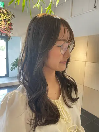 セミロング カラー miyu 🦕のヘアスタイル