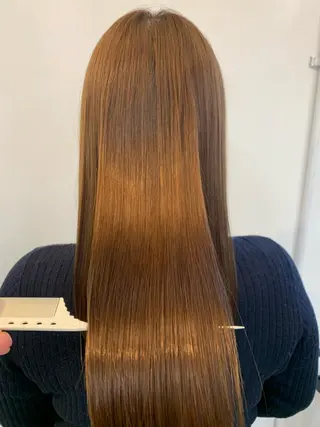 ロング カラー トップ スタイリストのヘアスタイル