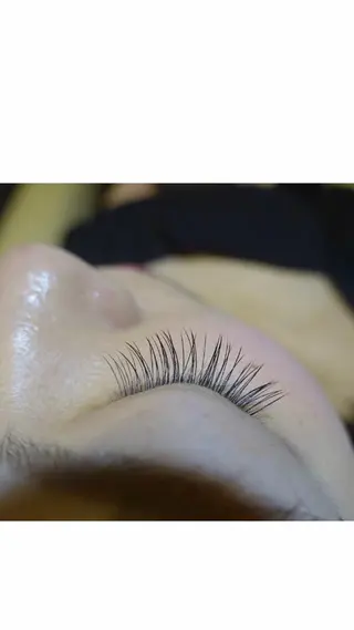 マツエク・マツパ アイデザイナー 山下の眉毛・アイブロウイメージ