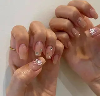 ネイル Queens 榊 まおのネイルデザイン