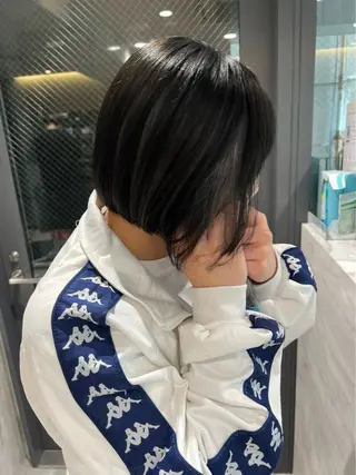 ショート 白髪ぼかしマイスター 🫧shuri🫧のヘアスタイル
