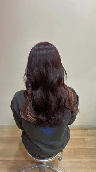ロング 村松 麻菜のヘアスタイル