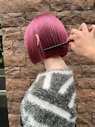 ショート ハイトーン/ ボブ 中村麟のヘアスタイル