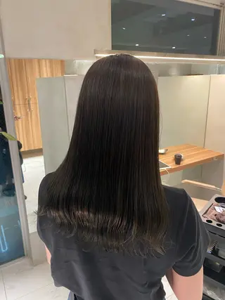 ロング カラー kou🌥️レイヤー /艶カラーのヘアスタイル