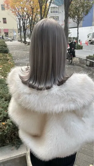 ミディアム カラー 京谷 日向のヘアスタイル