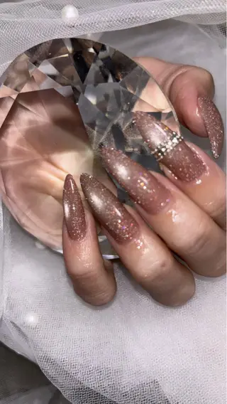 ネイル 石田 幸音のネイルデザイン