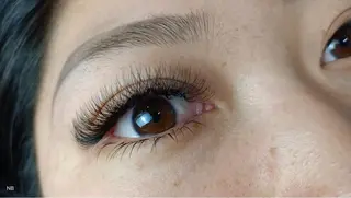 パーマ マツエク・マツパ アイブロウ 神山 ビューティー・アイのマツエク・マツパデザイン