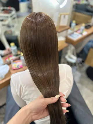 ロング MOURI CHISATOのヘアスタイル