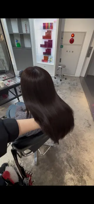 セミロング カラー ダメージレス艶髪 🦋MISAKI🦋のヘアスタイル