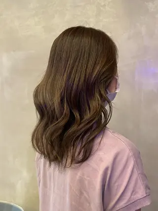 セミロング 田中 綾乃のヘアスタイル
