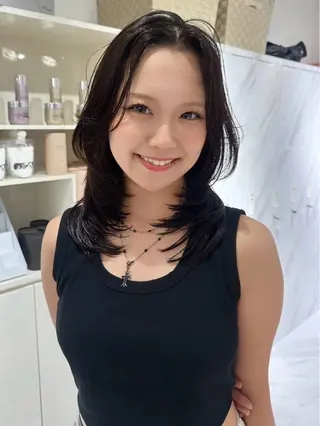 ロング YOLO/ HANAのヘアスタイル