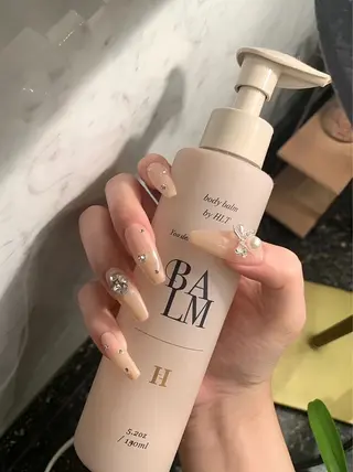 カラー AIN Nailのネイルデザイン