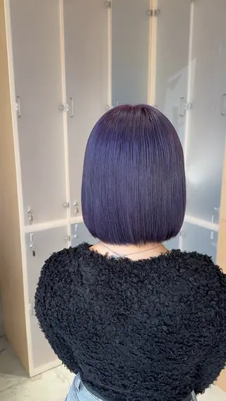 ショート カラー ハイトーン/ ブリーチ/縮毛矯正のヘアスタイル