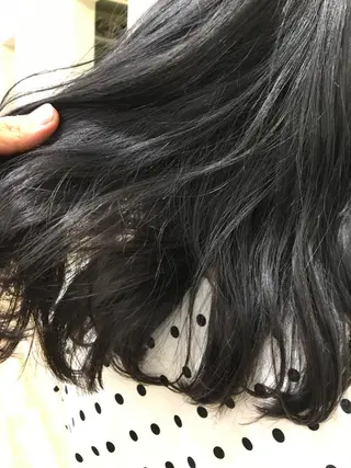 セミロング カラー ケアブリーチ 坪井佑樹のヘアスタイル