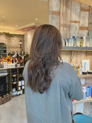 ロング カラー レイヤーカット✨ 艶髪藤野のヘアスタイル