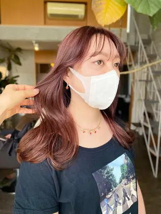 ロング カラー パーマ ヘアアレンジ メンズ キッズ ネイル マツエク・マツパ アイブロウ モリモト サナのヘアスタイル