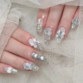 ネイル Maggie Nail🦩のネイルデザイン