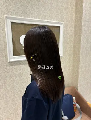 ロング ブリーチなしカラー/ 暖色カラー/艶カラーのヘアスタイル