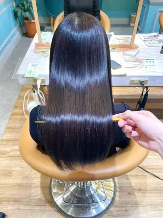 セミロング 縮毛矯正 髪質改善 韓国風レイヤー 吉田のヘアスタイル