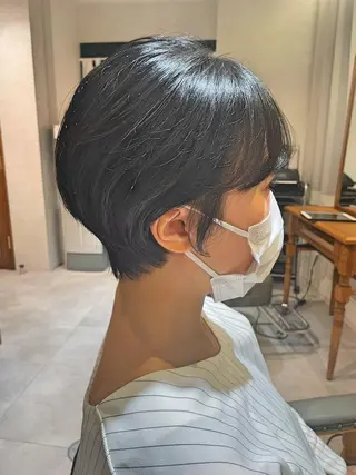 ショート 日比崚介🍀 おくれげ小顔カットのヘアスタイル