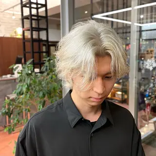 ショート メンズ ⭐️韓国ブリーチ 顔周りカット⭐️のヘアスタイル