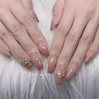 ネイル Hin Nailsのネイルデザイン