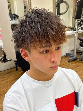 パーマ メンズ 🟦横浜駅メンズパー マ｜小上馬淳司🟦のヘアスタイル