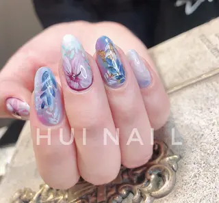 ミディアム めぐみのネイルサロン スタッフ練習のネイルデザイン