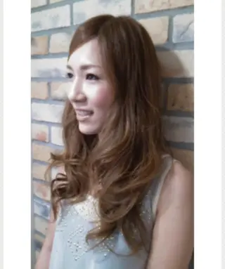 セミロング カラー パーマ 烏山 達也のヘアスタイル