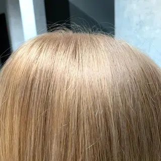 ショート カラー パーマ ヘアアレンジ メンズ キッズ ネイル マツエク・マツパ 切りっぱなしヘアボブ ミディアムヘアRYOのヘアスタイル