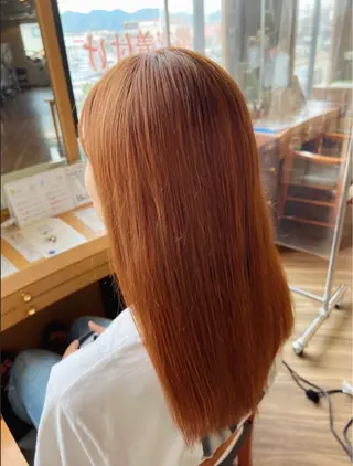 ロング カラー 小島 七海のヘアスタイル