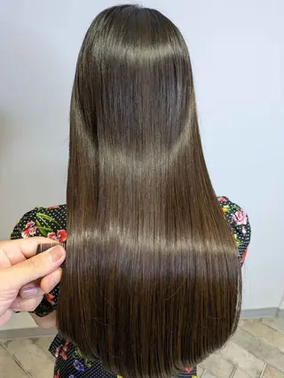 ロング カラー ponte モモのヘアスタイル