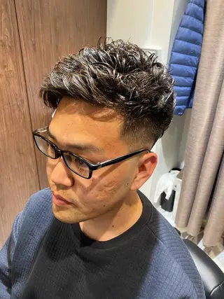 ショート 小野 大輔のヘアスタイル