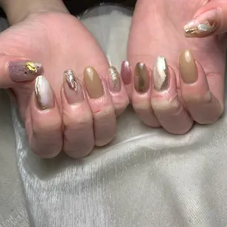 ネイル 里見 麗のネイルデザイン