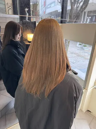 セミロング カラー KOHNO ナチュラルデザインのヘアスタイル