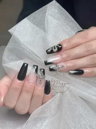 ネイル Maggie Nail🦩のネイルデザイン